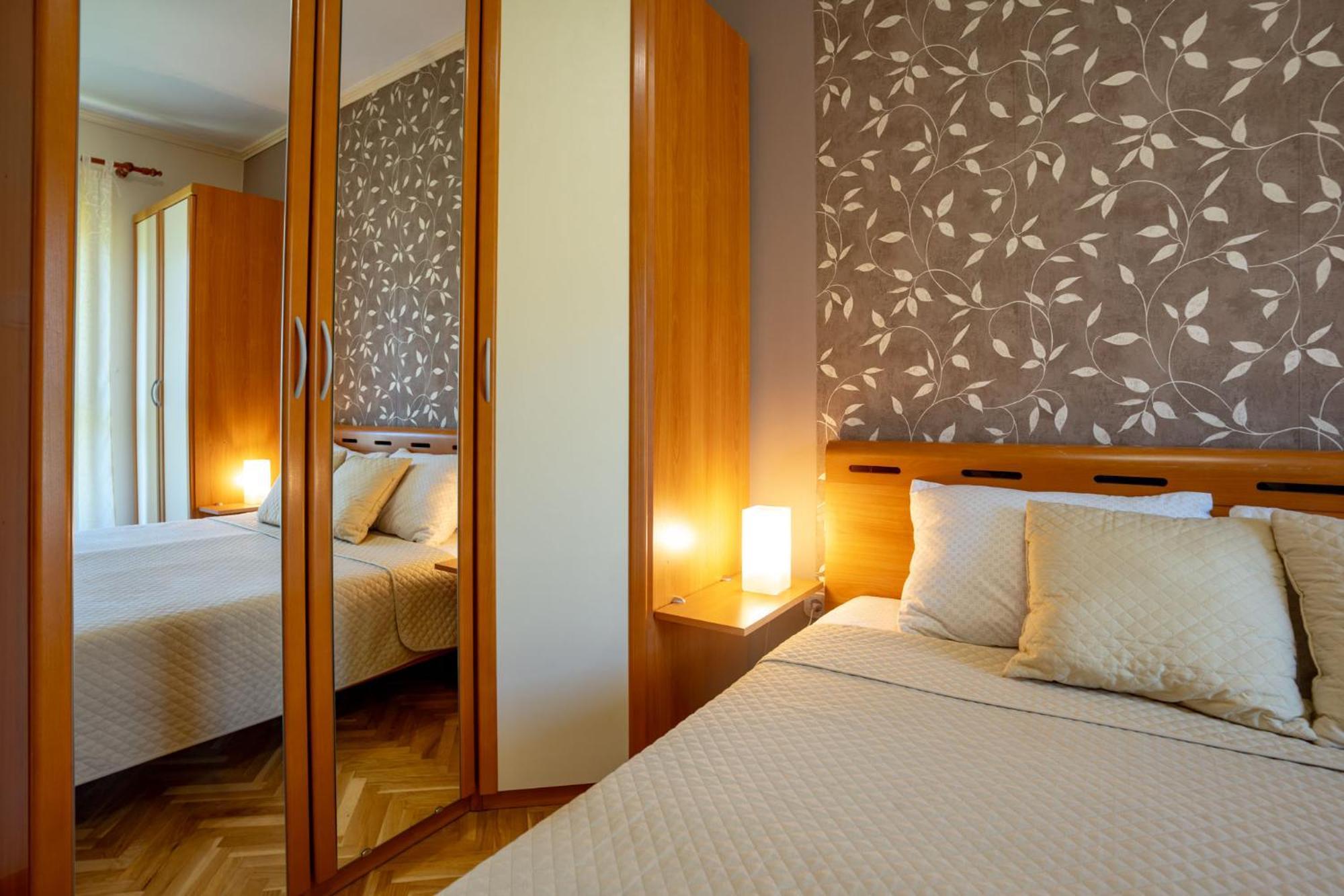 Rab Centar Due Apartment Palit ภายนอก รูปภาพ