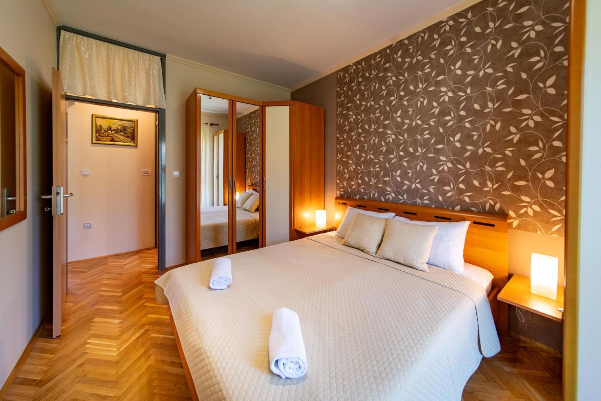 Rab Centar Due Apartment Palit ภายนอก รูปภาพ